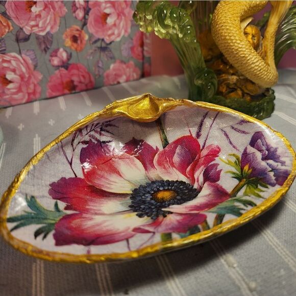 DECOUPAGE CLAM SHELL DECOUPAGE FLOWERS TRINKET DISH - Picture 5 of 8